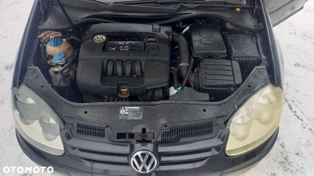 Volkswagen Golf V 1,6 benzyna silnik kod BGU BSF BSE CCSA maska klapa zderzak błotnik drzwi kod lakieru LC9Z reflektor lampa - 6