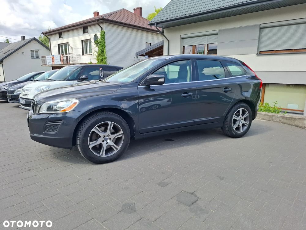 Volvo XC 60 DRIVe Momentum - 11