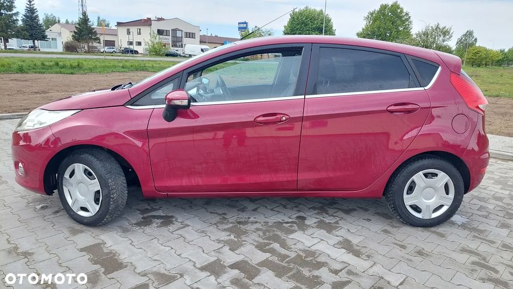 Ford Fiesta - 2