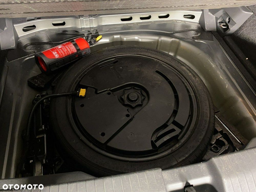 Volkswagen T-Roc - 17