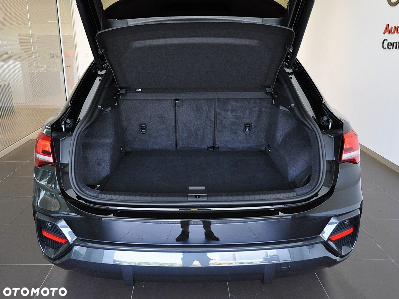 Audi Q3 Sportback - 11