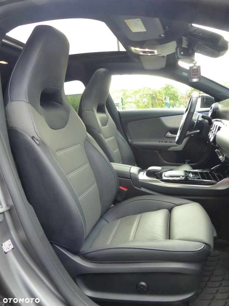 Mercedes-Benz CLA AMG 35 4-Matic 7G-DCT - 15