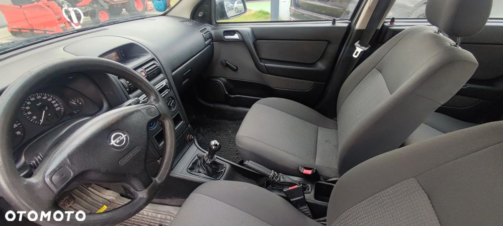 Opel Astra 1.4 - 19