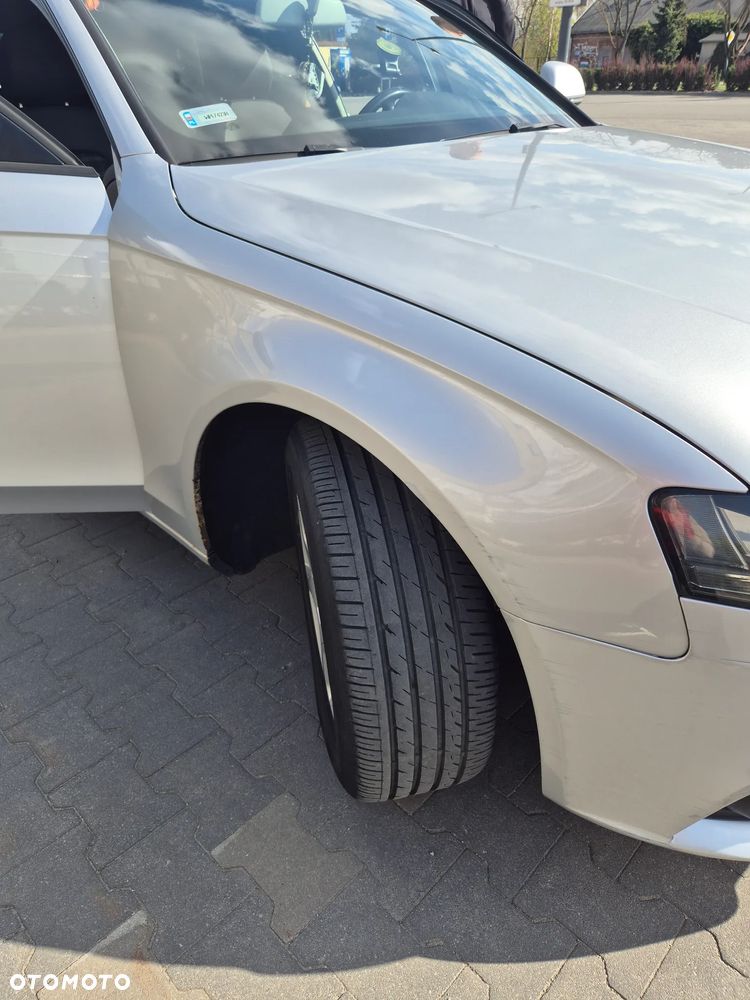 Audi A4 Avant 2.0 TDI Multitronic - 9