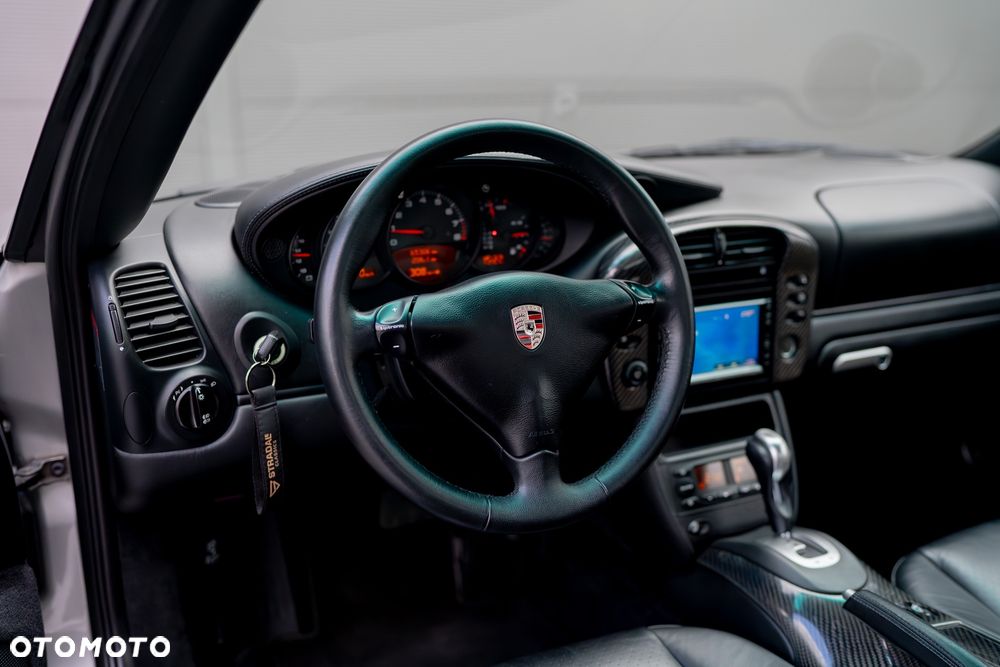 Porsche 911 - 17