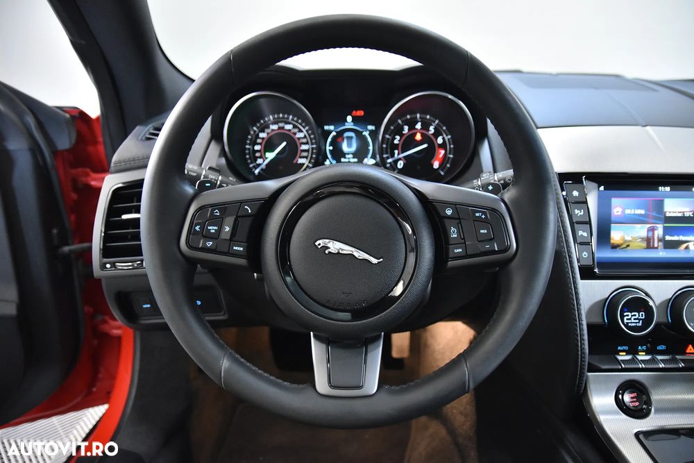 Jaguar F-Type - 14