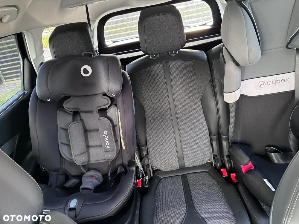 Peugeot 5008 1.6 PureTech Allure S&S EAT8 - 28
