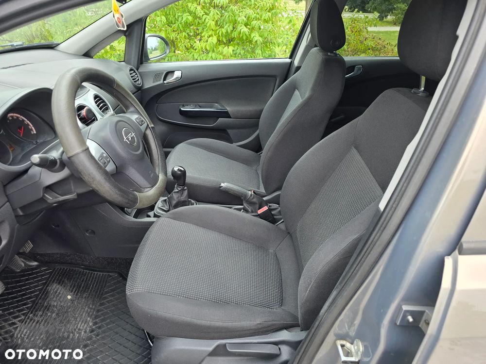 Opel Corsa 1.2 16V Enjoy - 12