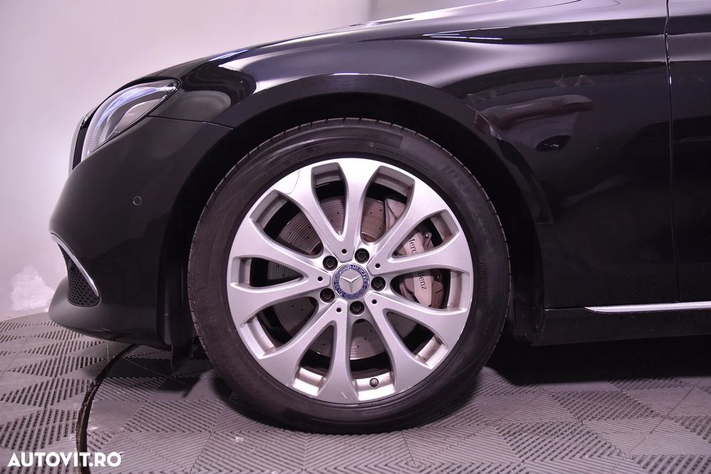 Mercedes-Benz E 400 4MATIC Aut. - 13