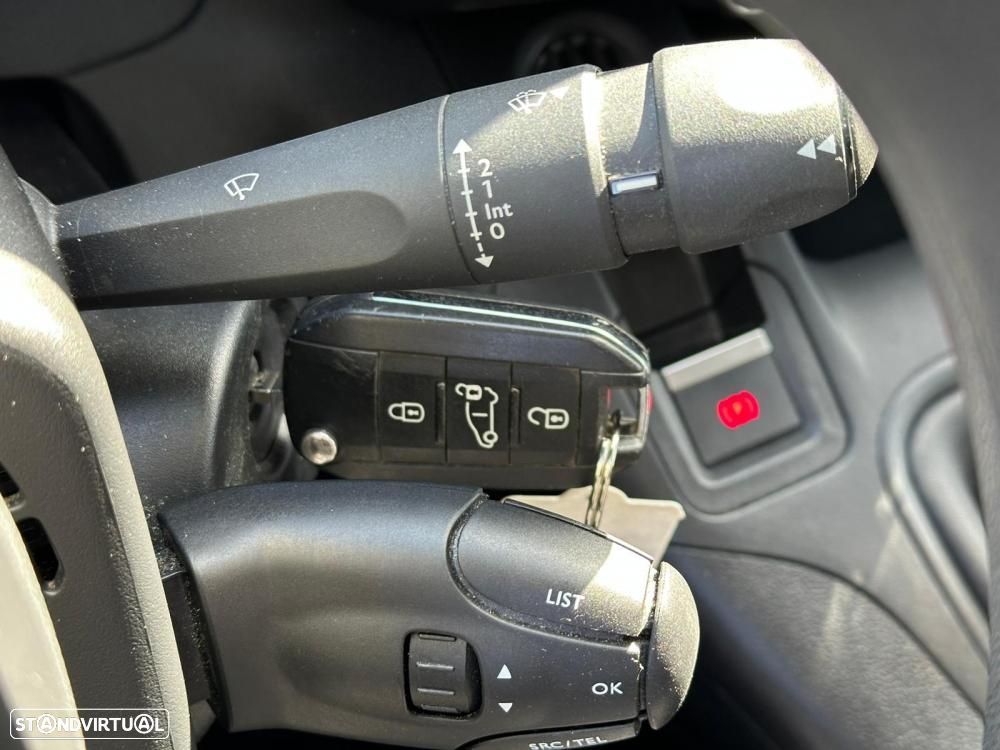 Citroën Berlingo 1.6 BlueHDI 3 Lugares IVA Dedutível - 21