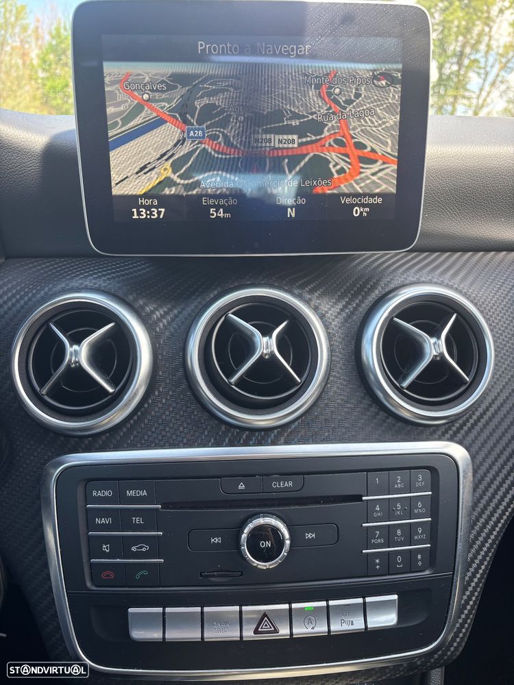 Mercedes-Benz A 180 d AMG Line Aut. - 31