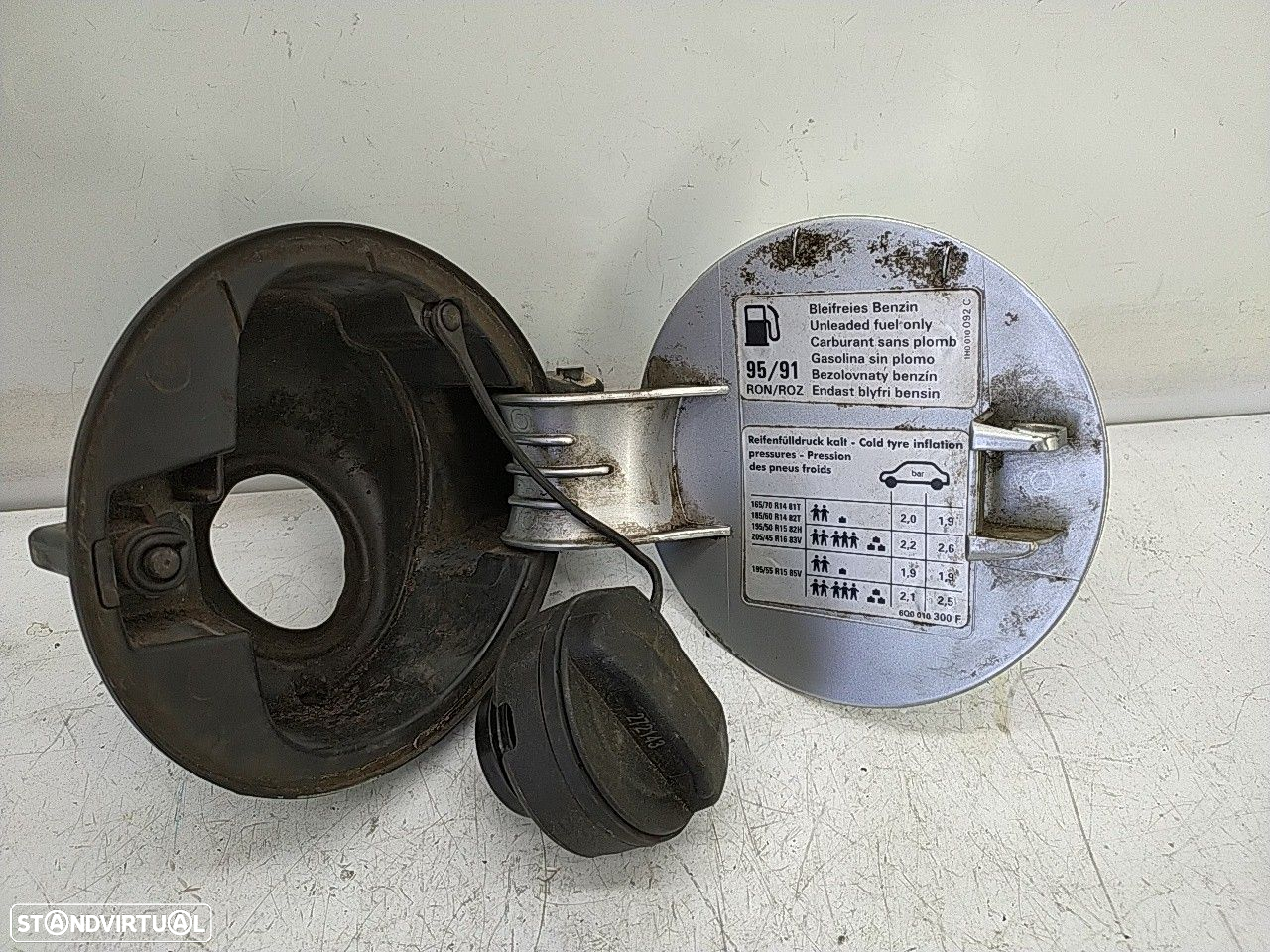 Porta De Combustivel Volkswagen Polo (9N_) - 2