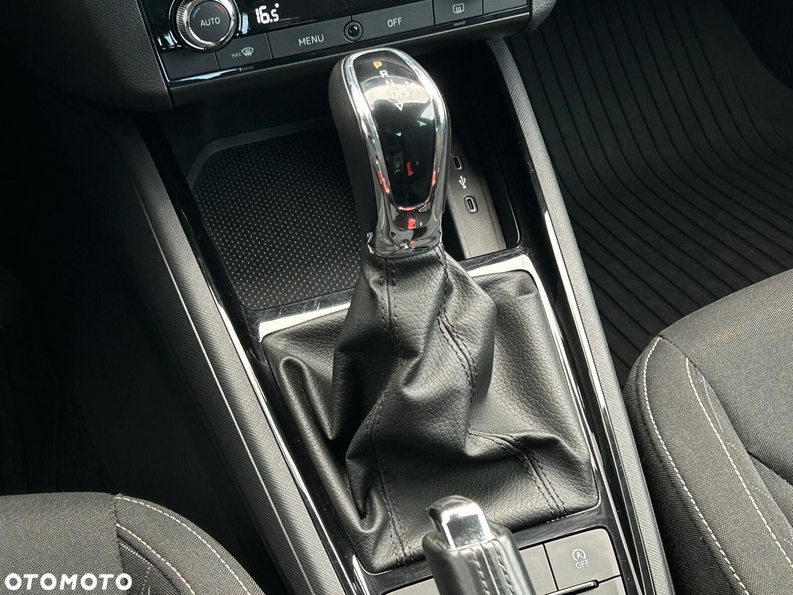 Skoda Kamiq 1.0 TSI Ambition DSG - 25