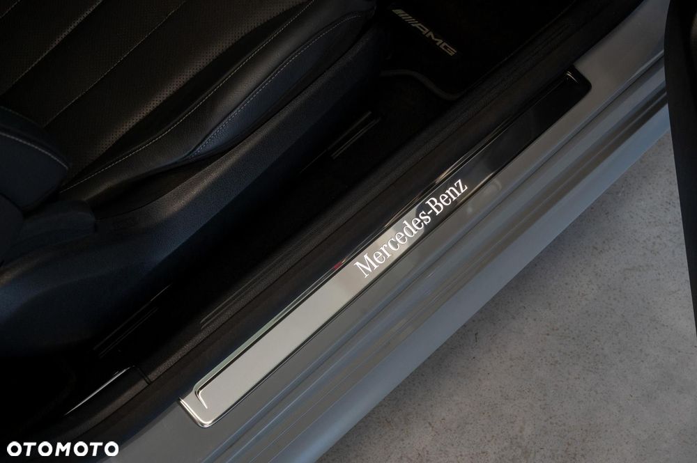 Mercedes-Benz CLE 300 mHEV 4-Matic AMG Line - 38