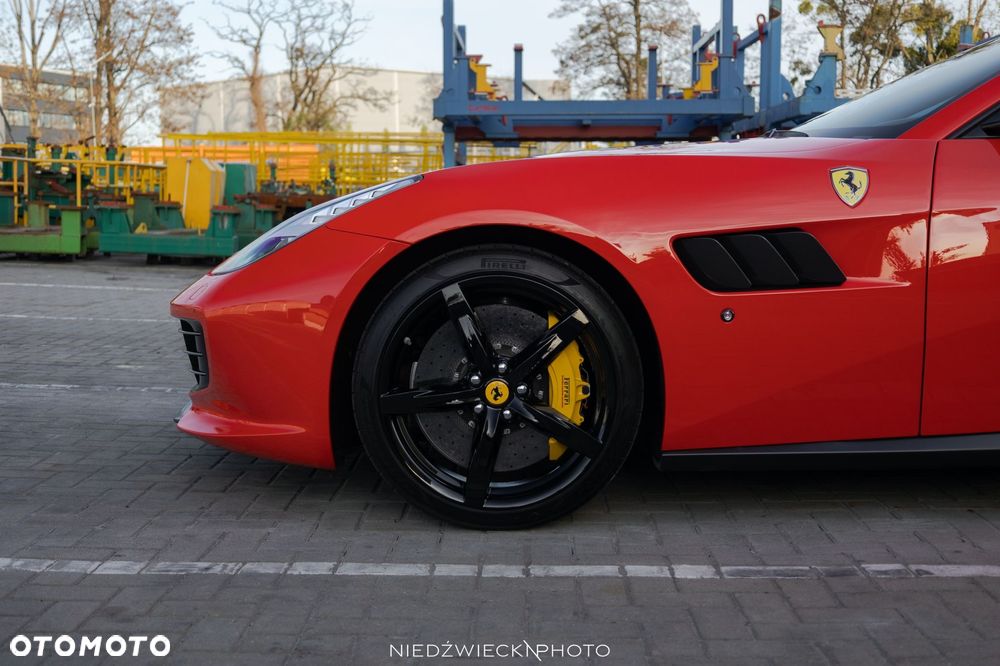 Ferrari GTC4Lusso - 3