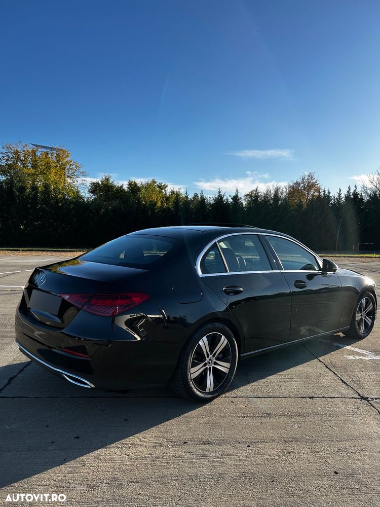 Mercedes-Benz C 300 4Matic T 9G-TRONIC Avantgarde Advanced - 6