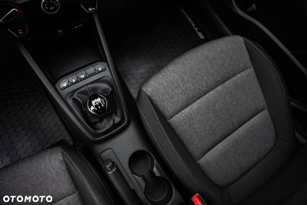 Kia Stonic 1.2 L - 19