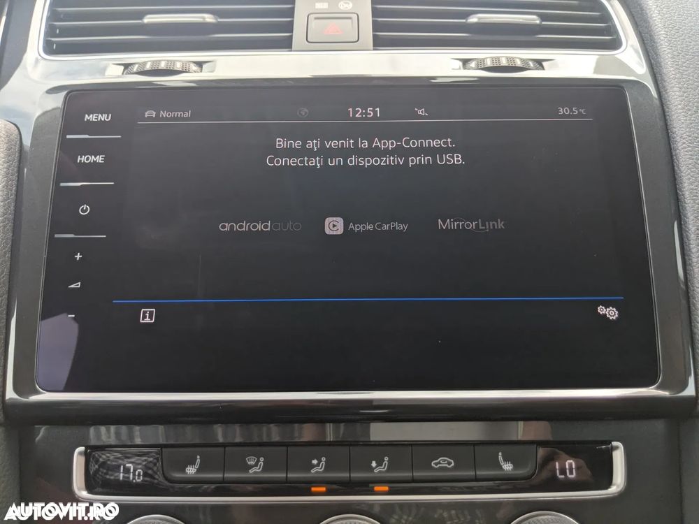 Volkswagen e-Golf - 22