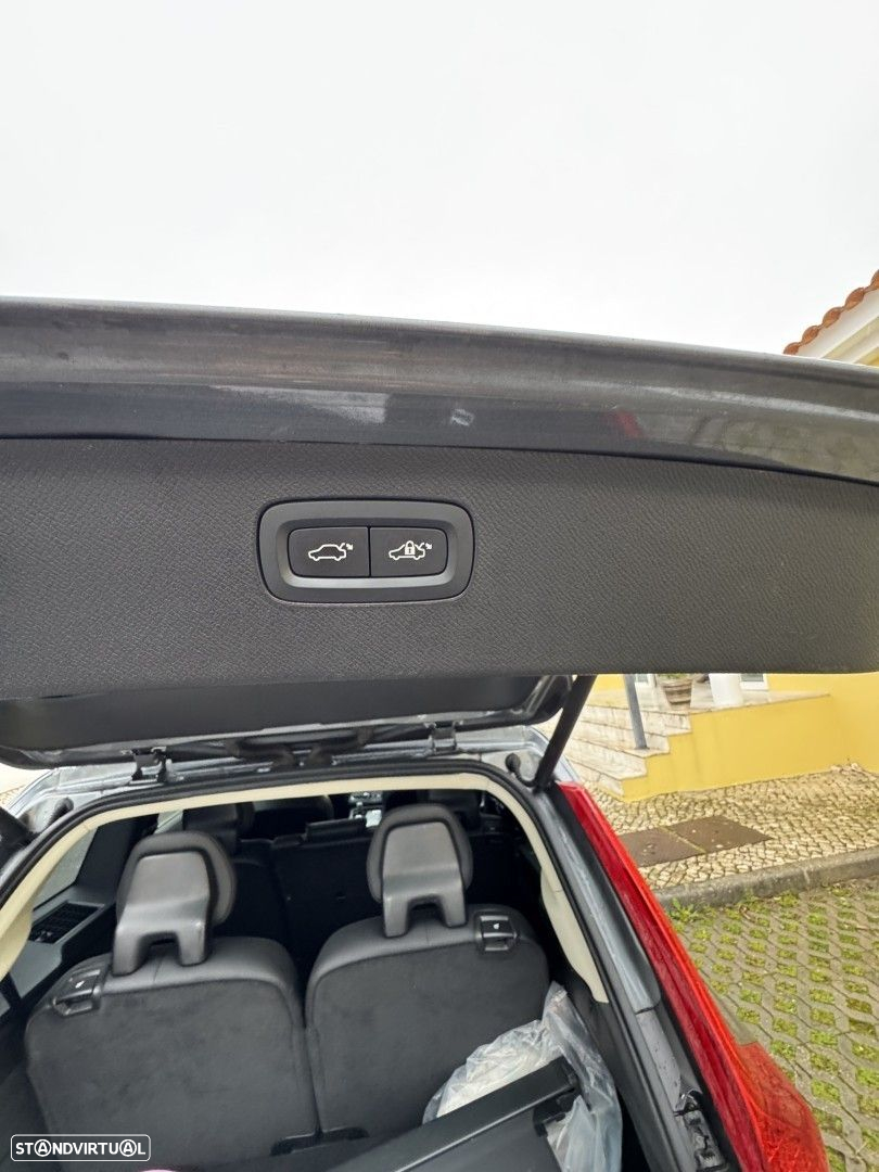 Volvo XC 90 2.0 B5 Inscription AWD - 12