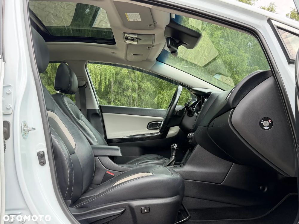 Kia Ceed 1.6 CRDi 128 Platinum Edition - 17