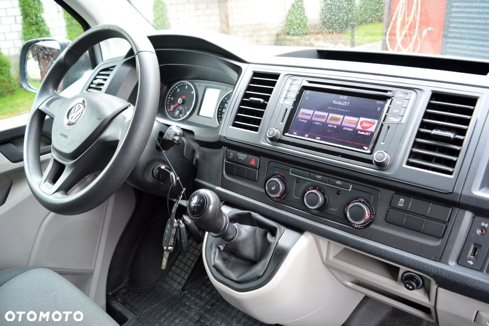 Volkswagen Transporter - 12