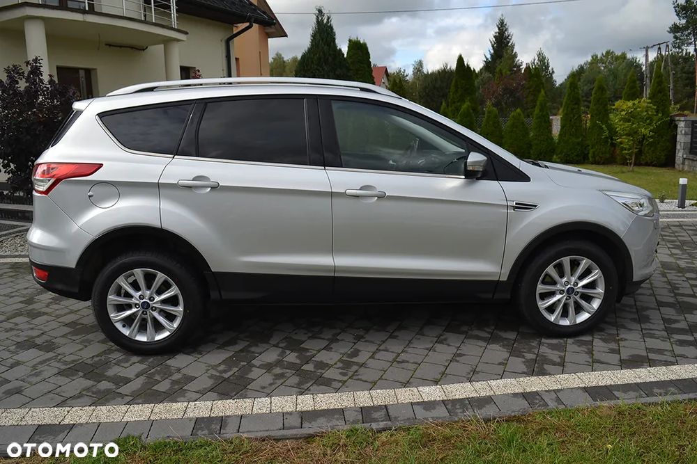 Ford Kuga 2.0 TDCi 2x4 Titanium - 13