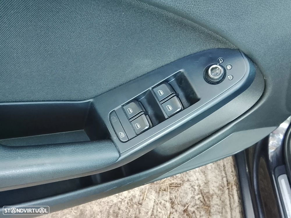 Audi A4 Avant 2.0 TDi Advance - 16