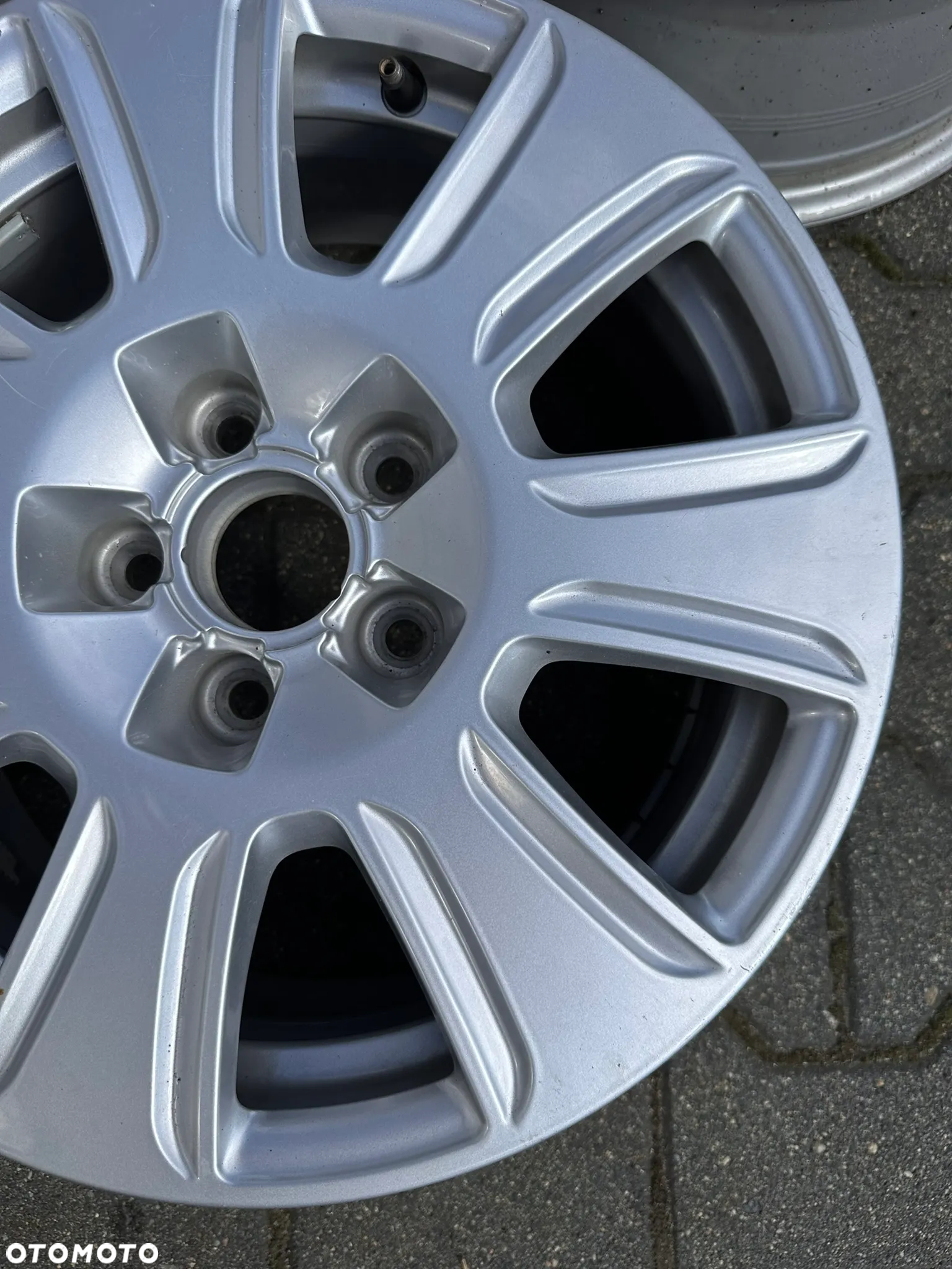 Felga  Audi Q3 8U0601025 6.5Jx16 ET33 5x112 - 11