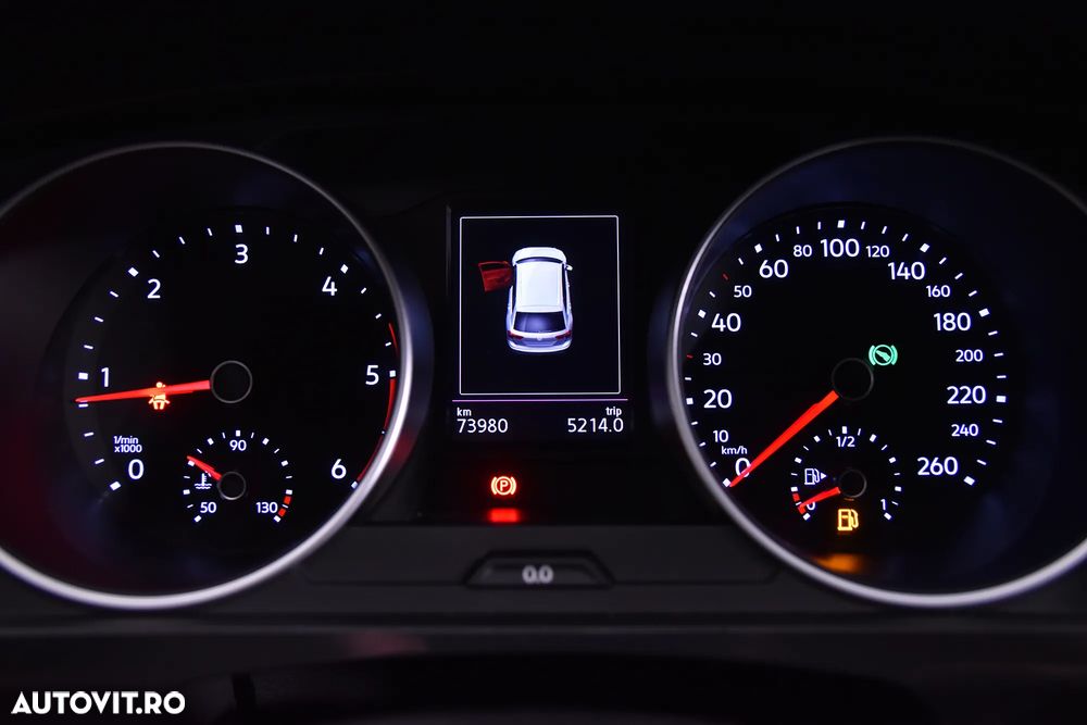 Volkswagen Tiguan - 11