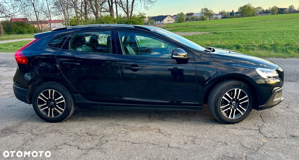 Volvo V40 Cross Country D2 Momentum - 8