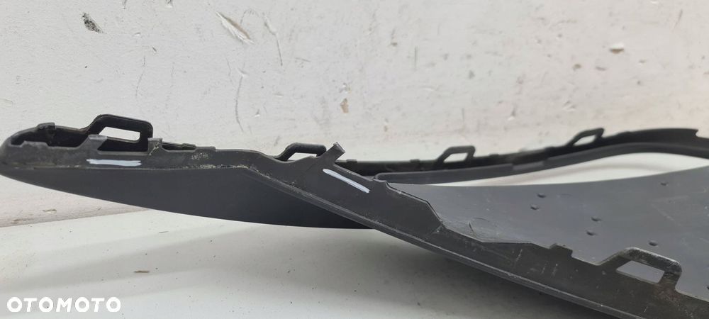 seat leon iii lift 16- kratka zderzaka prawa - 3