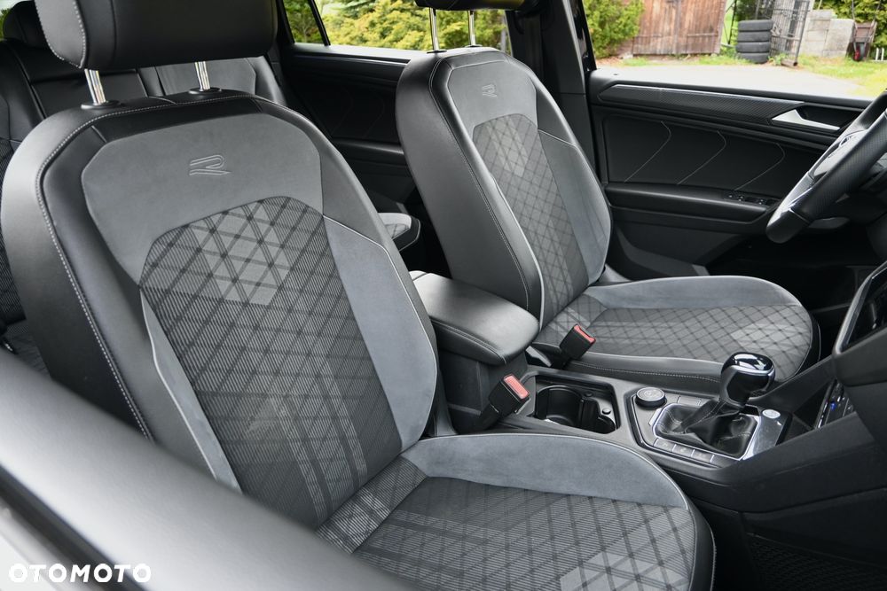 Volkswagen Tiguan 2.0 TDI SCR 4Mot R-Line DSG - 28