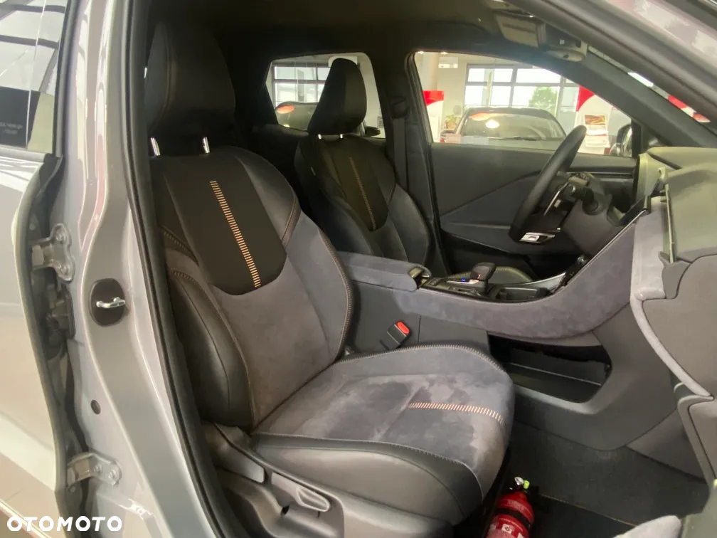 Lexus LBX 1.5 Hybrid Cool - 7