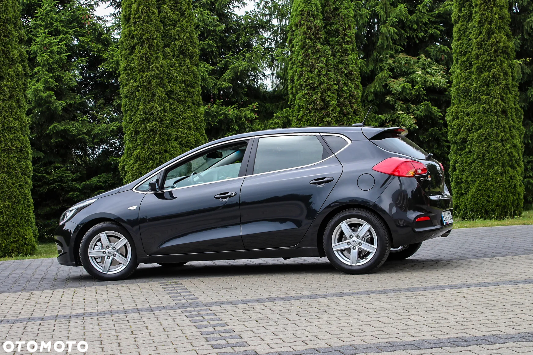 Kia Ceed 1.6 GDI Dream Team Edition - 6