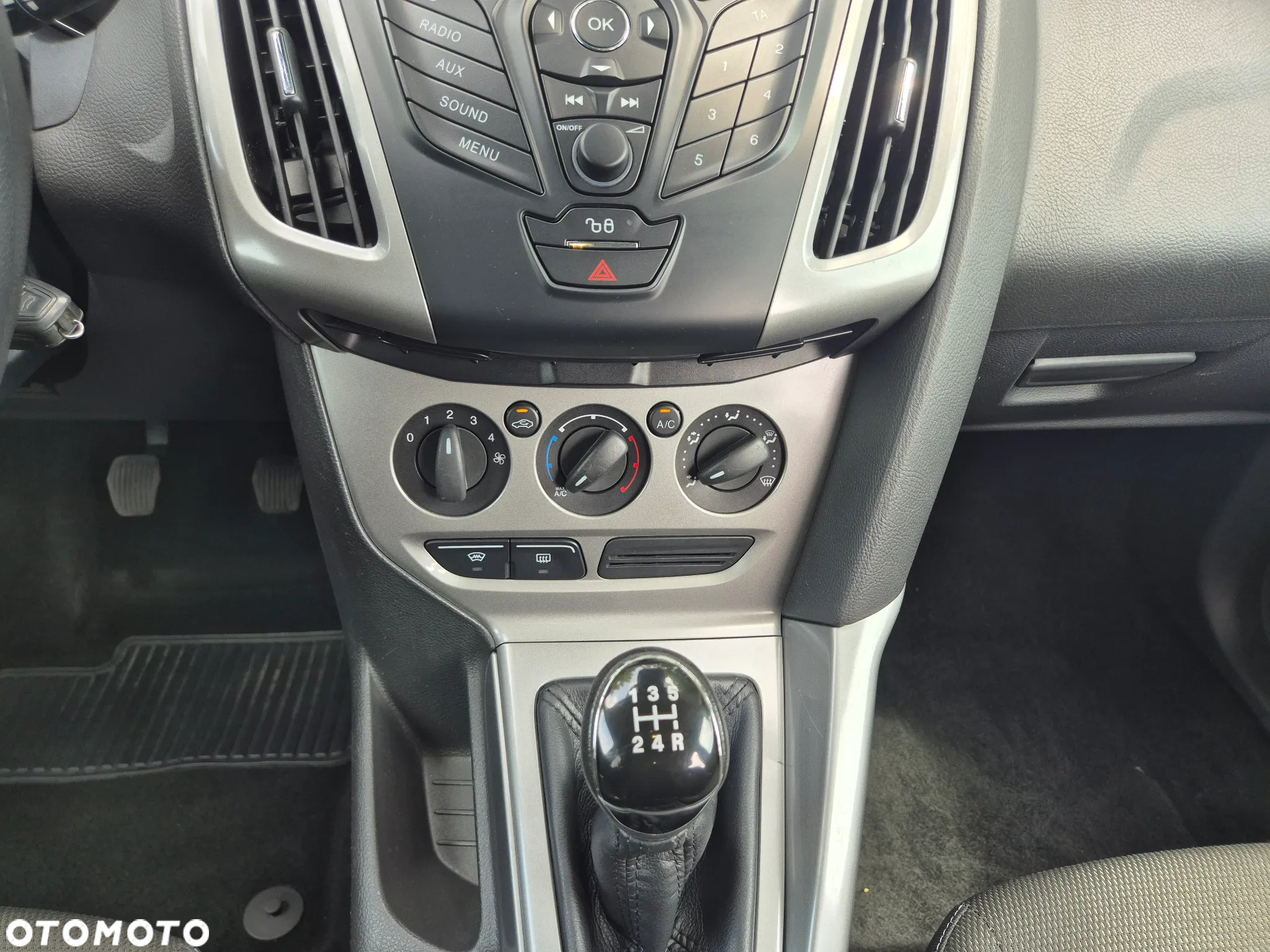 Ford Focus - 12