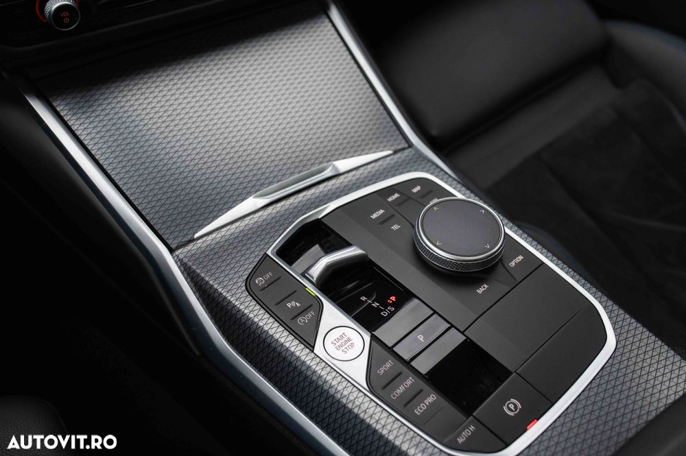 BMW Seria 3 318i Aut. M Sport - 17