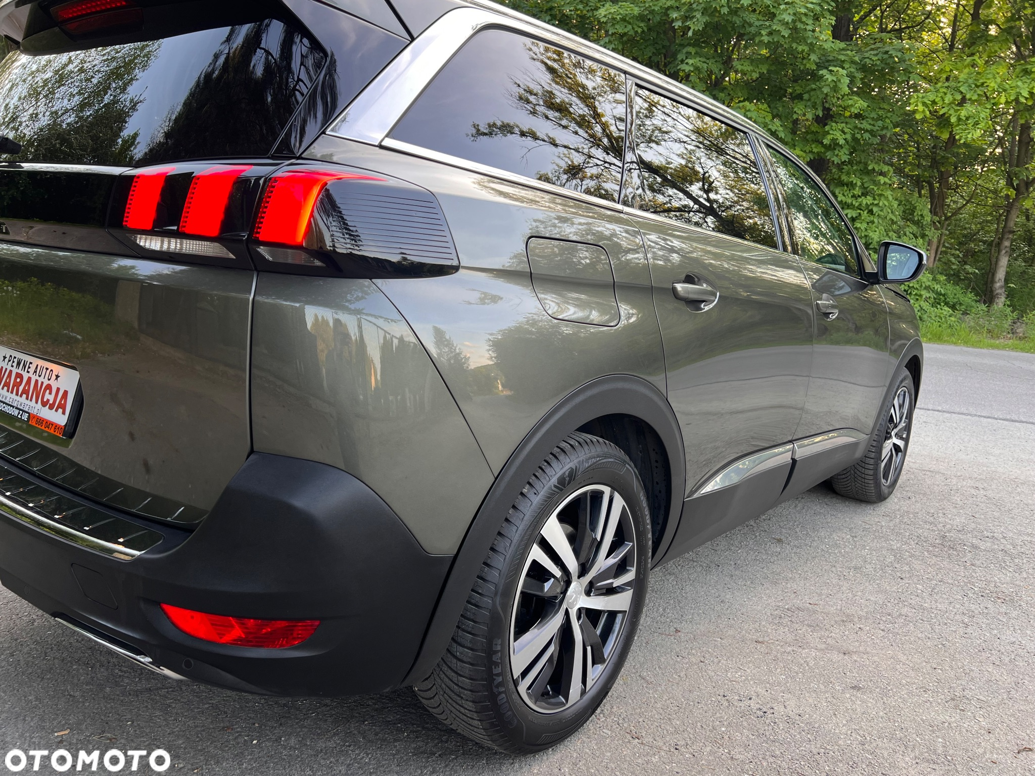 Peugeot 5008 1.5 BlueHDi Allure S&S - 17