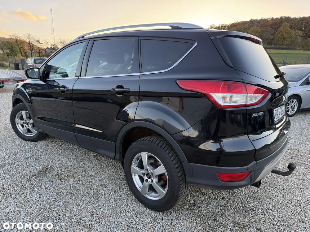 Ford Kuga 2.0 TDCi 2x4 Titanium - 8