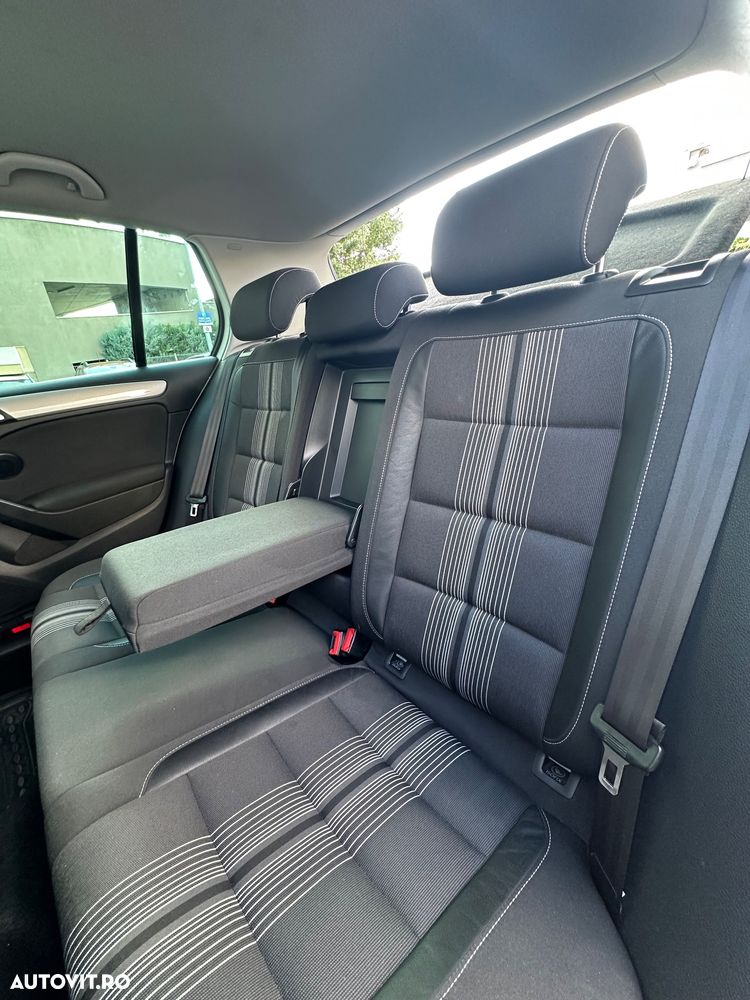 Volkswagen Golf 1.6 TDI DPF MATCH - 11
