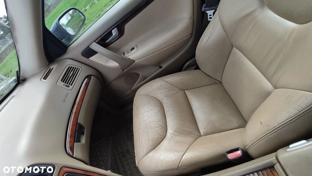Volvo S60 2.4D Summum - 10
