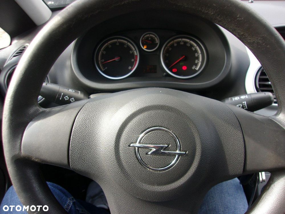 Opel Corsa - 14