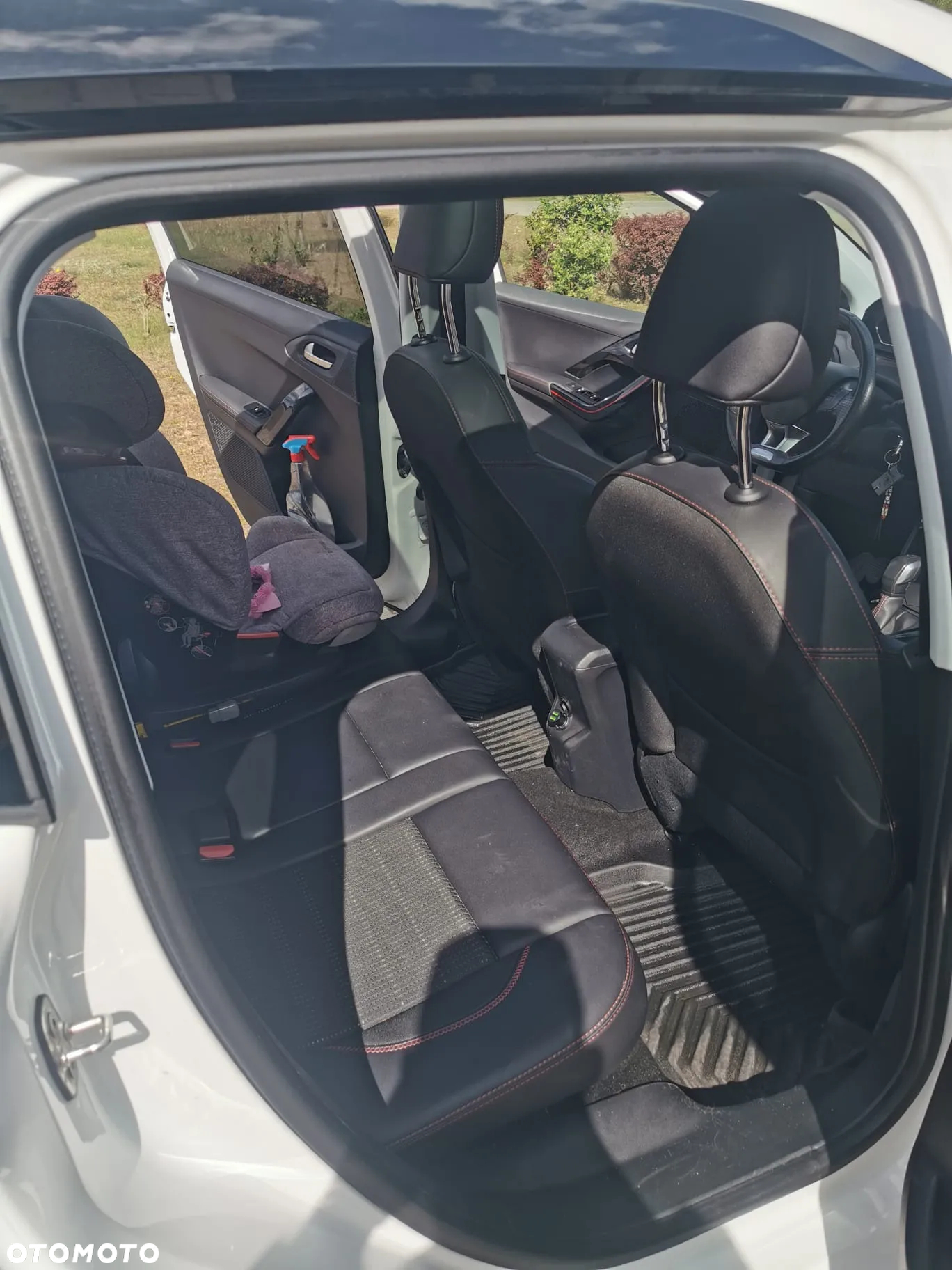 Peugeot 2008 - 9