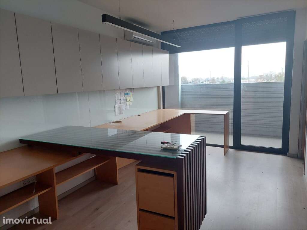 Loja / Escritório - Ferreiros - Grande imagem: 2/13