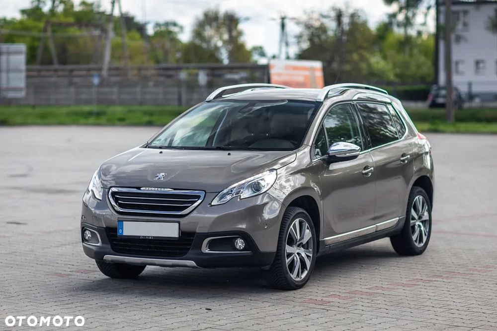 Peugeot 2008 1.2 Pure Tech Style S&S - 3