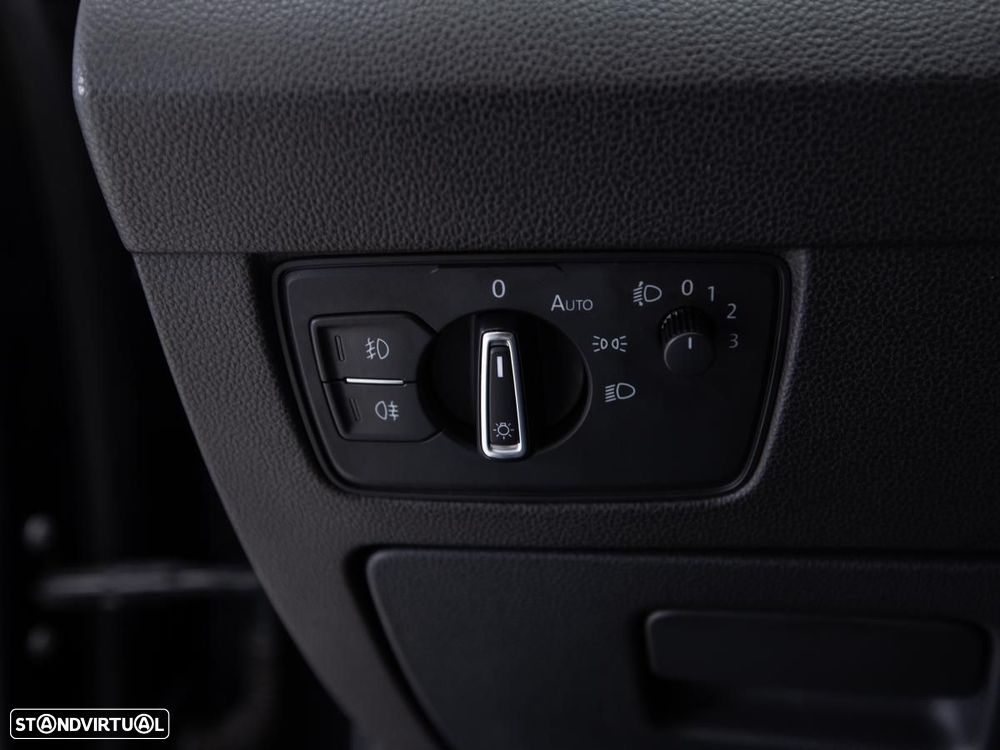 VW Passat - 16