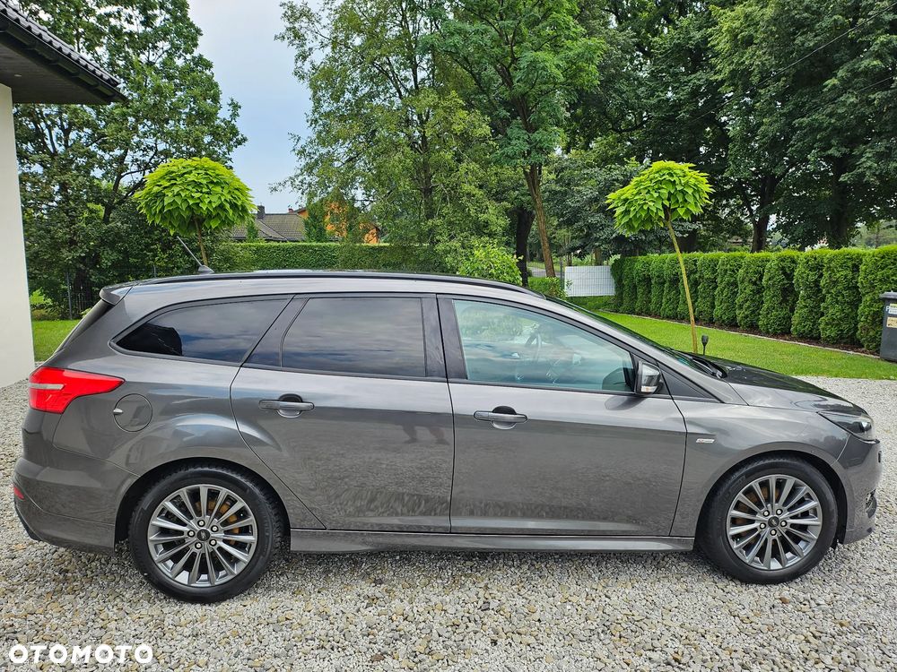 Ford Focus 1.5 EcoBoost ST-Line Business - 9