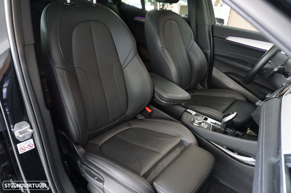 BMW X2 18 i sDrive Auto Pack 50 anos M - 13