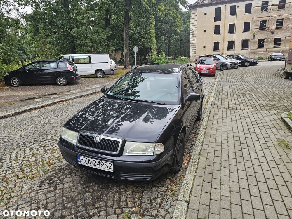 Skoda Octavia 1.6 Tour Classic - 1