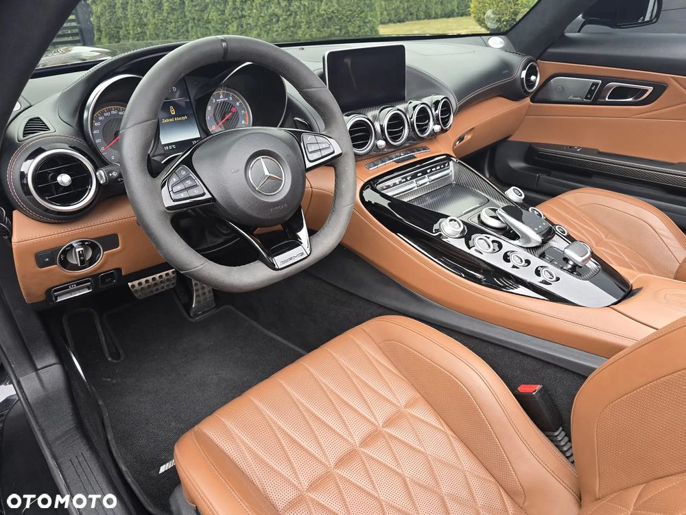 Mercedes-Benz AMG GT - 7