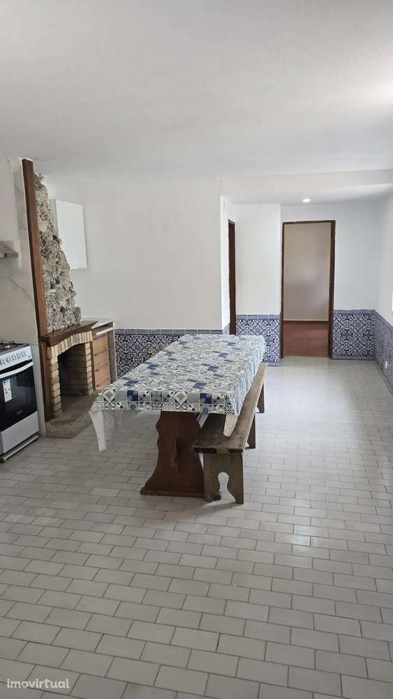 Aconchegante moradia na Caparica, para arrendamento - Grande imagem: 3/9